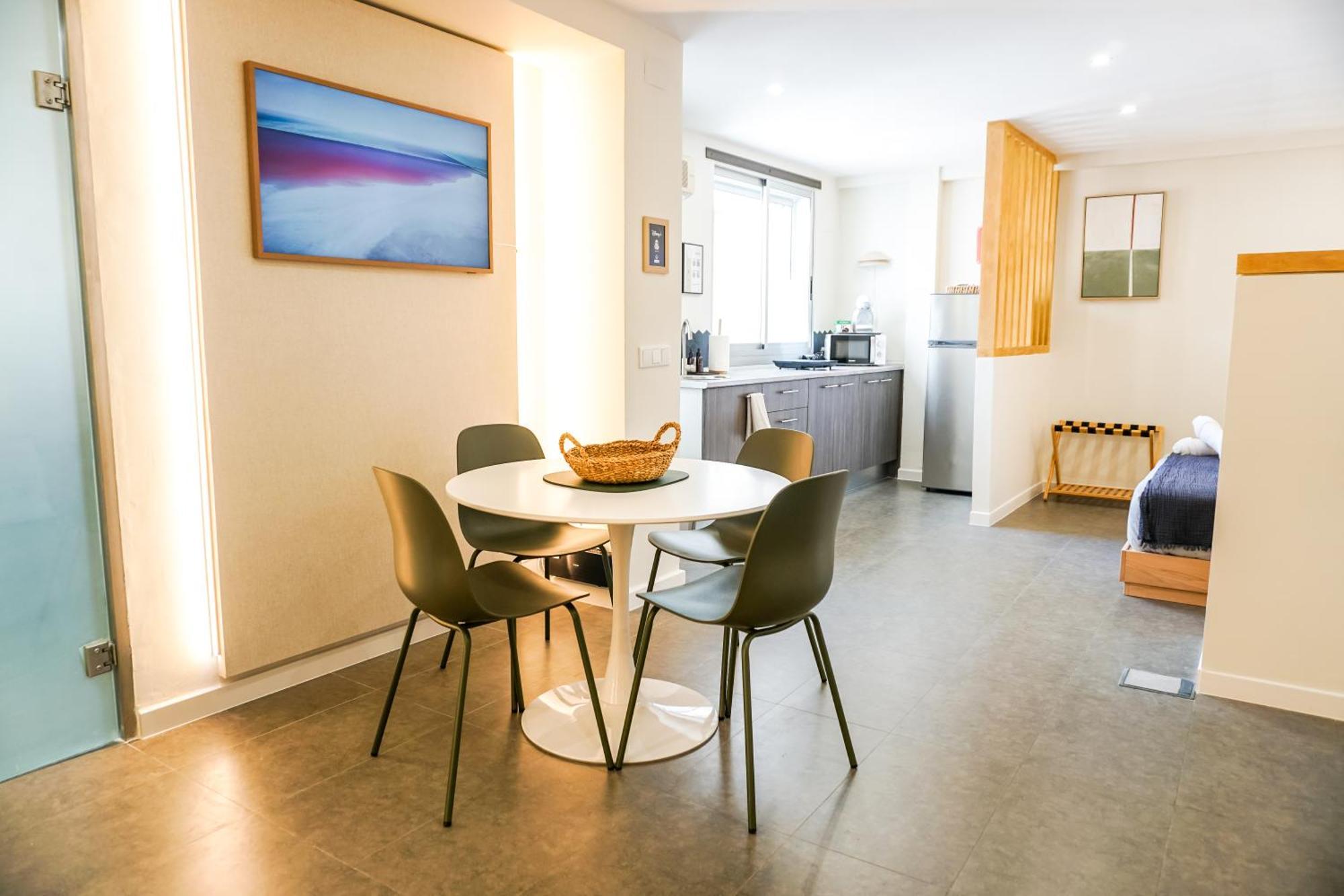 Estudio Suite 408 Alicante Luaran gambar